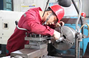 劳动光荣 工人最美丨乐竞平台集团举办“喜迎二十大 建功十四五”劳动节主题活动